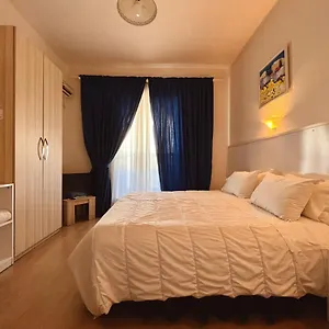 Hotel Tirana Central Guesthouse, Tirana